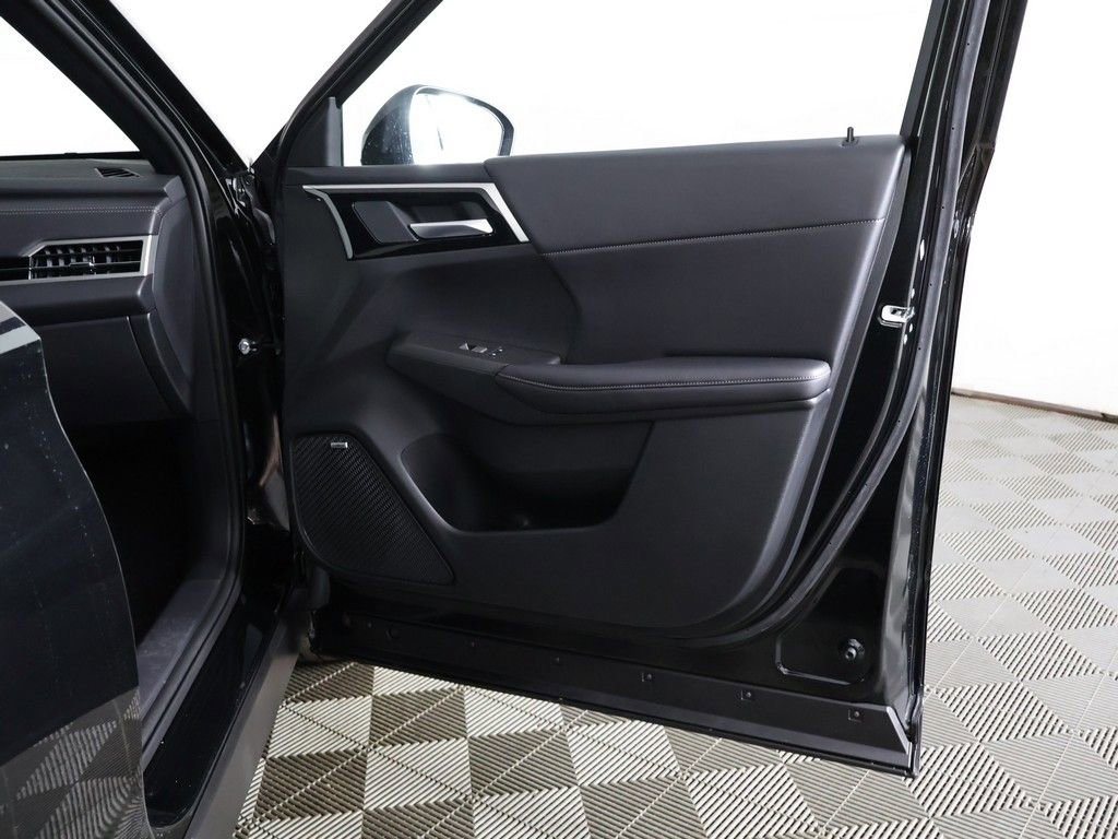 New 2026 Mitsubishi Outlander LE FWD image 23