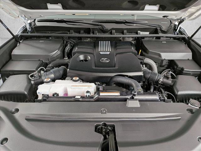 Used 2026 Lexus LX 600 4WD w/ Accessory Package (Z1) image 26