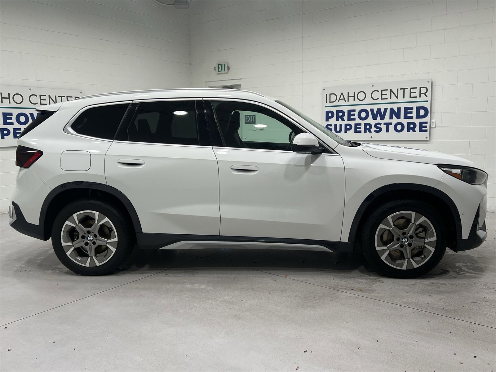 Used 2025 BMW X1 xDrive28i image 9