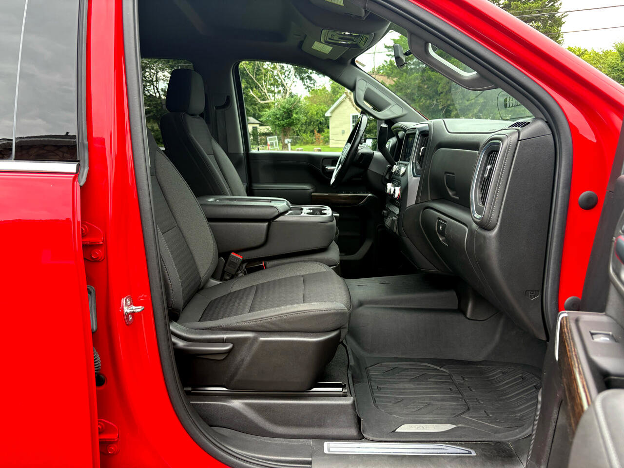 Used 2022 GMC Sierra 2500 SLE w/ SLE Value Package; image 25