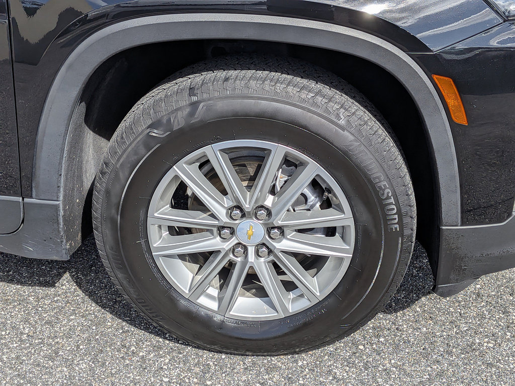 Certified 2023 Chevrolet Traverse LT FWD image 10