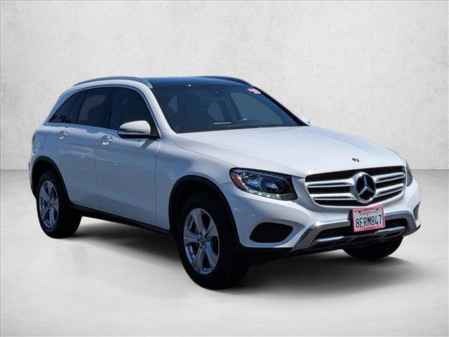Used 2018 Mercedes-Benz GLC 300 4MATIC image 3