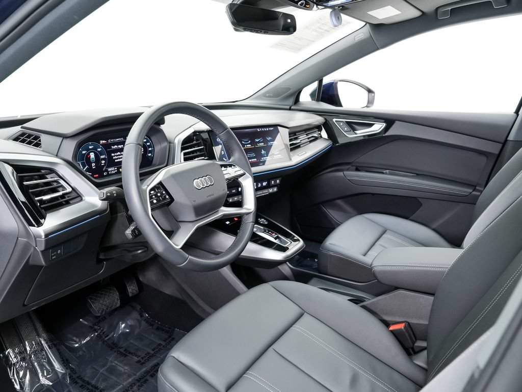 Used 2023 Audi Q4 e-tron Premium Plus w/ Premium Plus RWD image 4