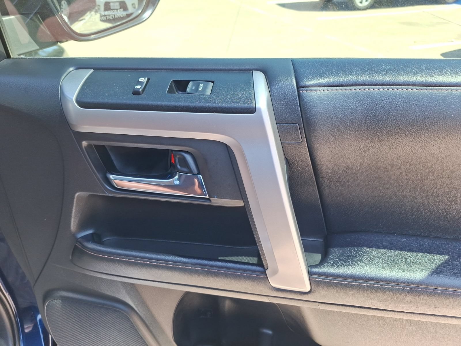 Used 2024 Toyota 4Runner Limited AWD/4WD image 35