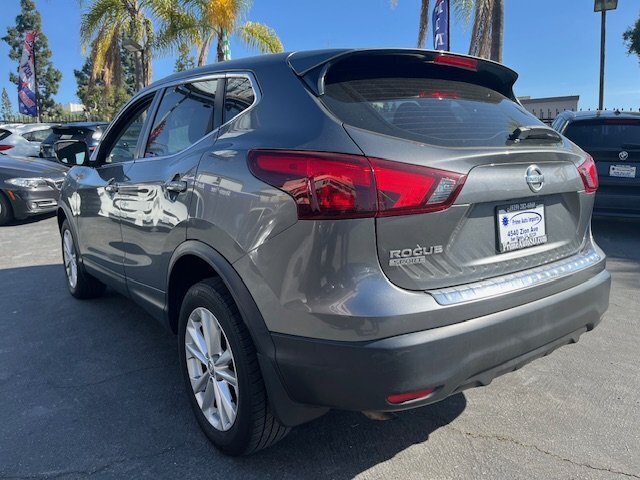 Used 2017 Nissan Rogue Sport S w/ S Appearance Package FWD image 8