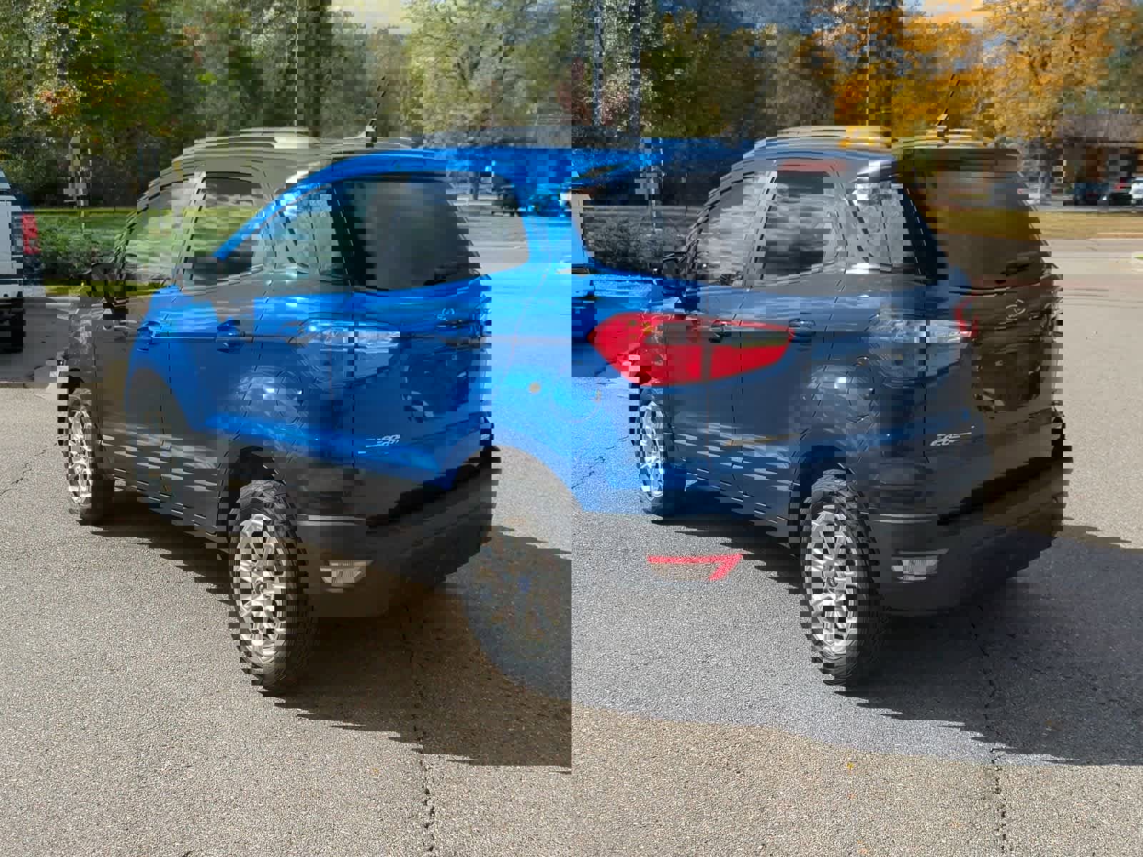 Used 2019 Ford EcoSport SE w/ SE Convenience Package image 6