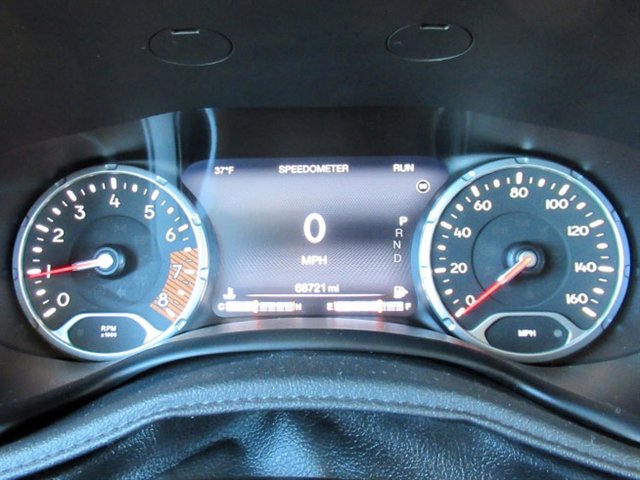 Used 2019 Jeep Renegade Trailhawk image 22