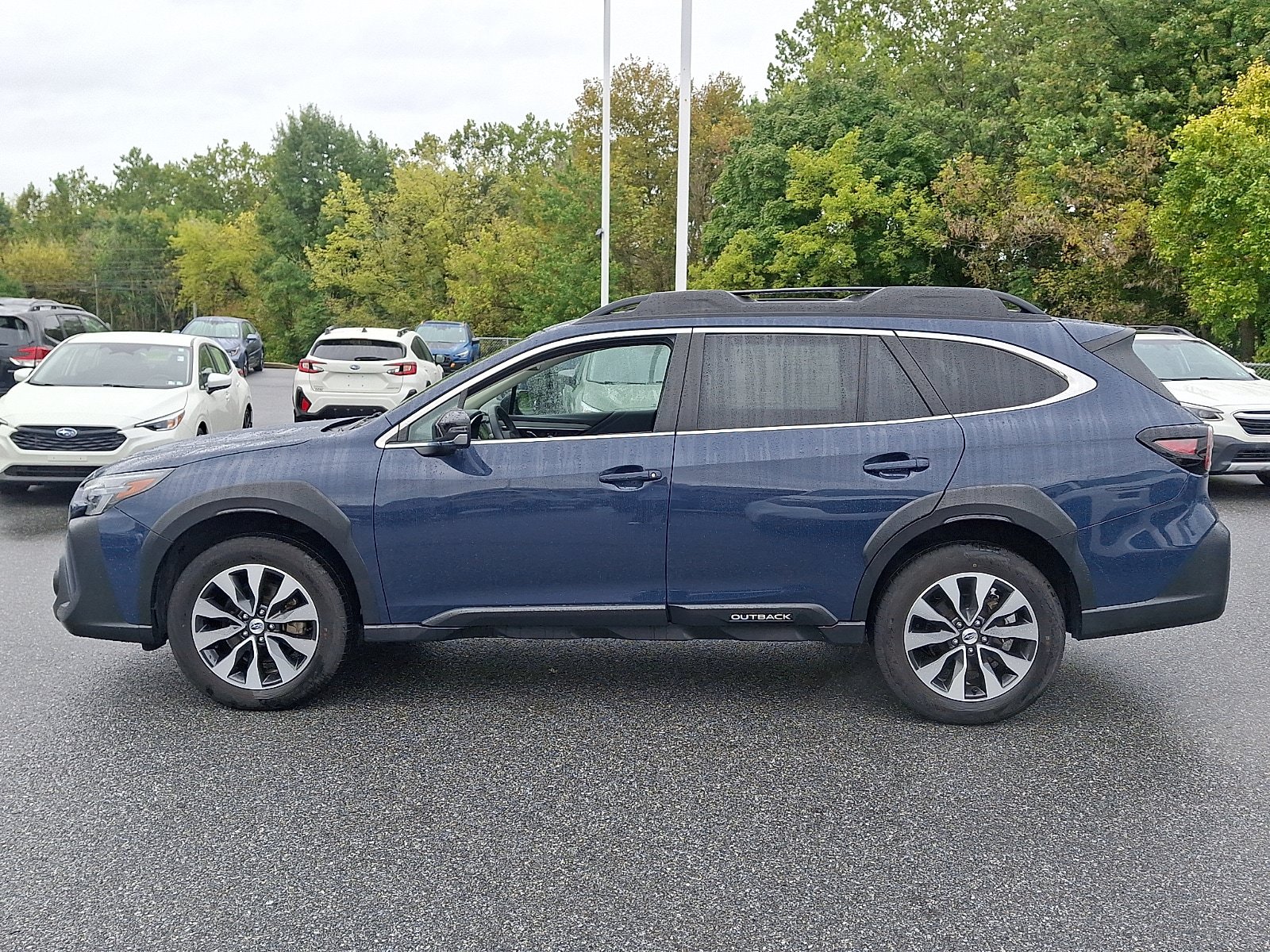 Certified 2025 Subaru Outback Limited AWD/4WD image 7