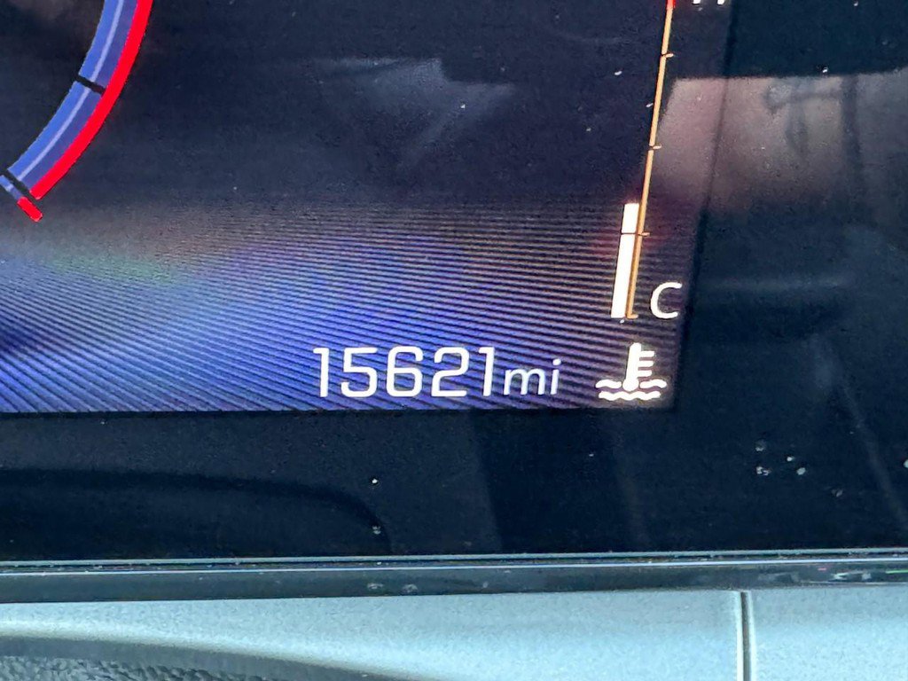 Used 2025 Chevrolet Trax LT w/ LT Convenience Package image 20