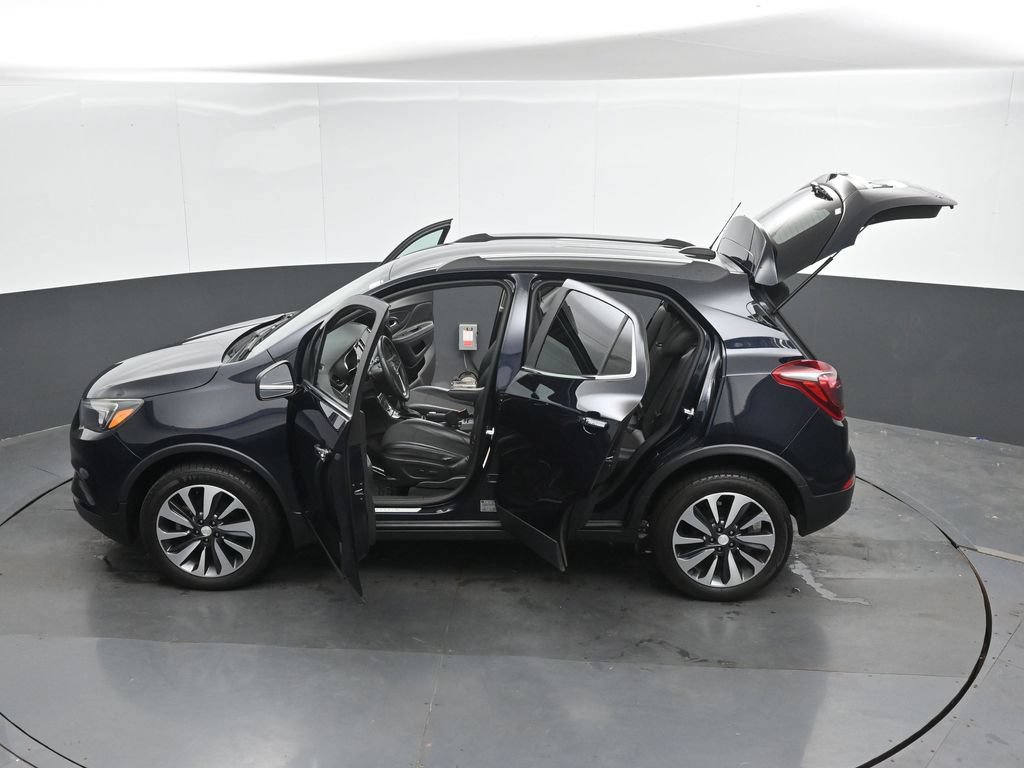 Used 2021 Buick Encore Preferred AWD/4WD image 49