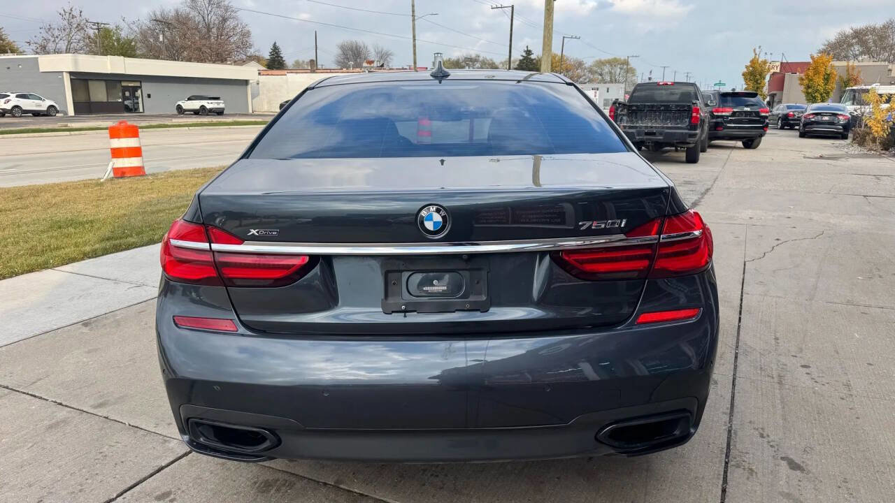 Used 2016 BMW 750i xDrive image 10