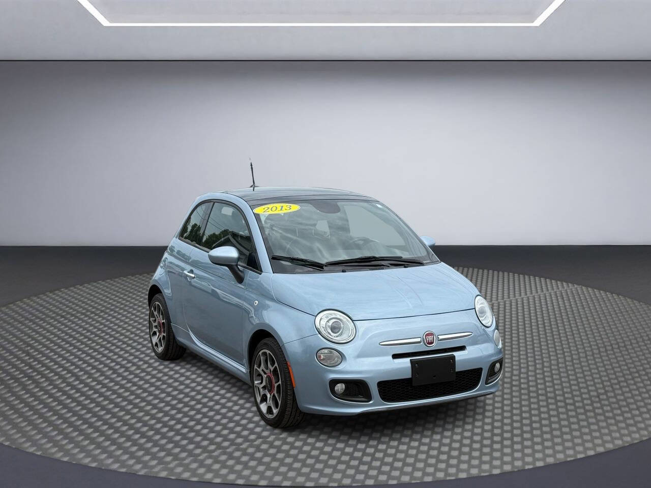 Used 2013 FIAT 500 Sport w/ Comfort/Convenience Group FWD image 1