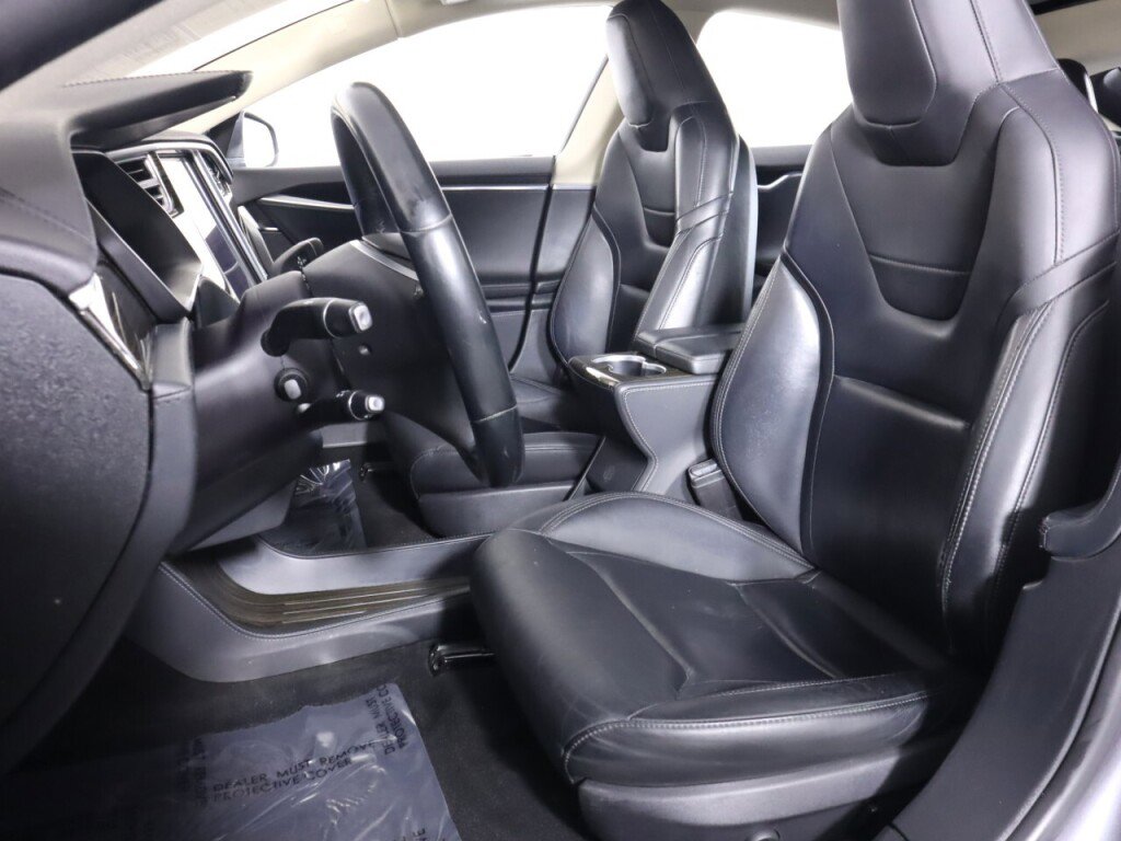 Used 2015 Tesla Model S 70D AWD/4WD image 29