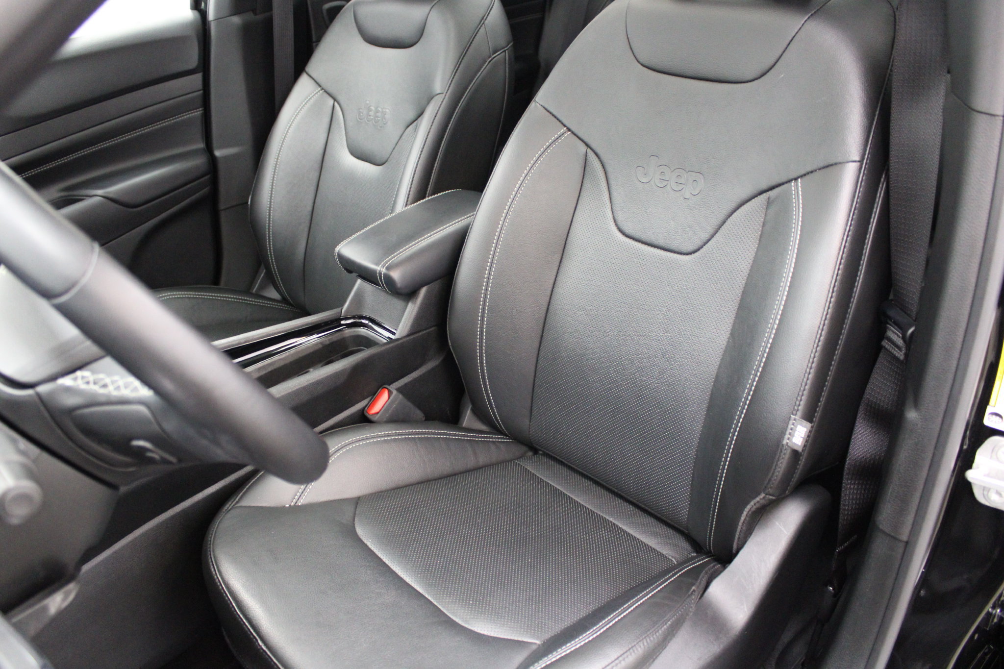 Used 2022 Jeep Compass High Altitude AWD/4WD image 14