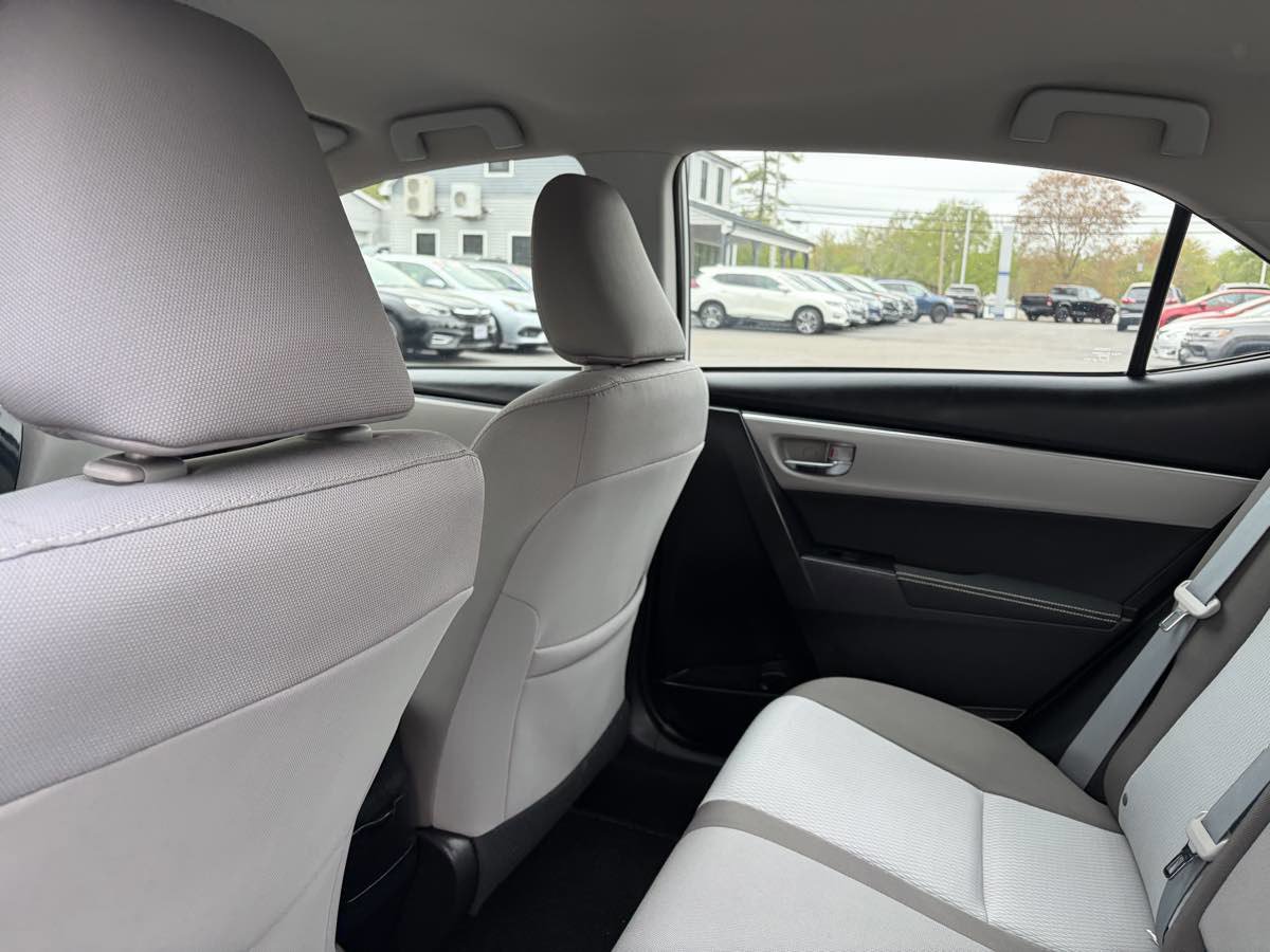 Used 2017 Toyota Corolla L FWD image 20
