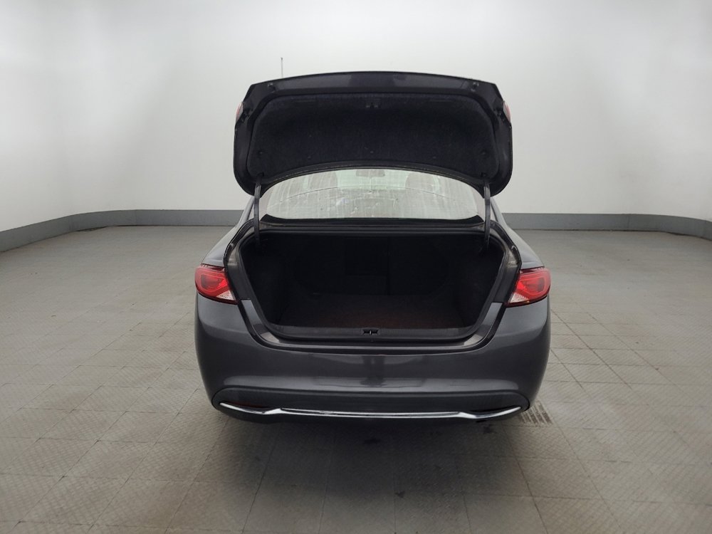 Used 2015 Chrysler 200 Limited FWD image 29