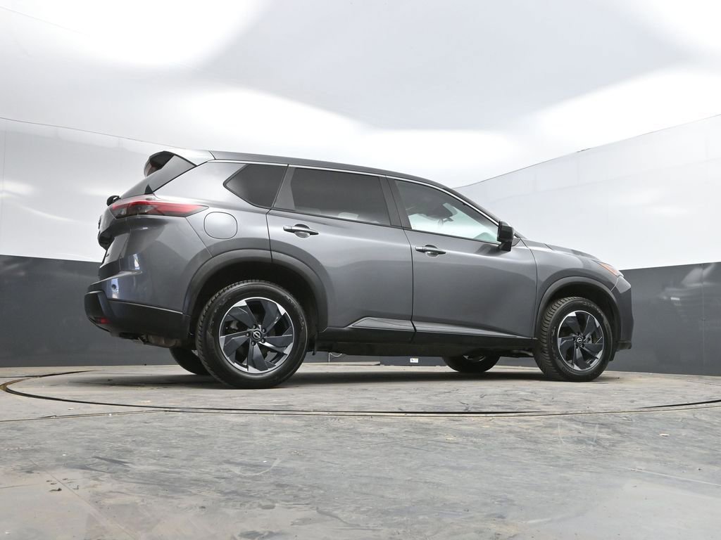 Used 2025 Nissan Rogue SV AWD/4WD image 36