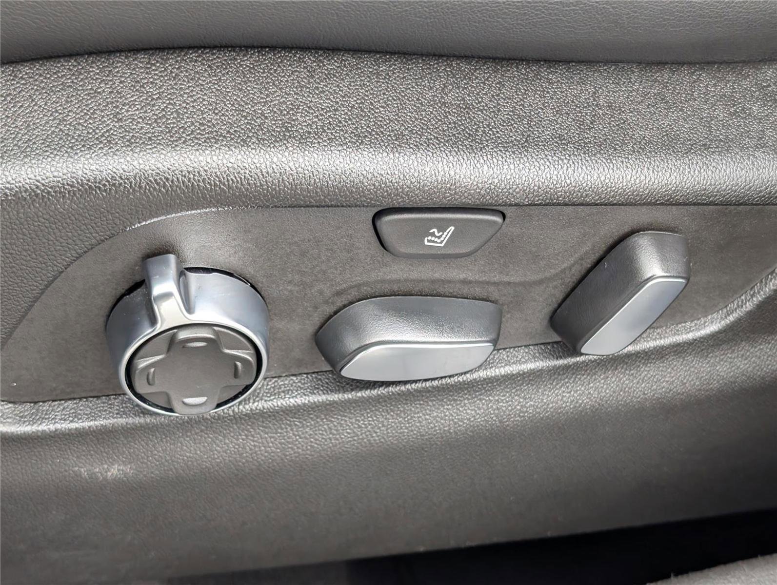 Used 2022 Cadillac XT4 Sport image 22