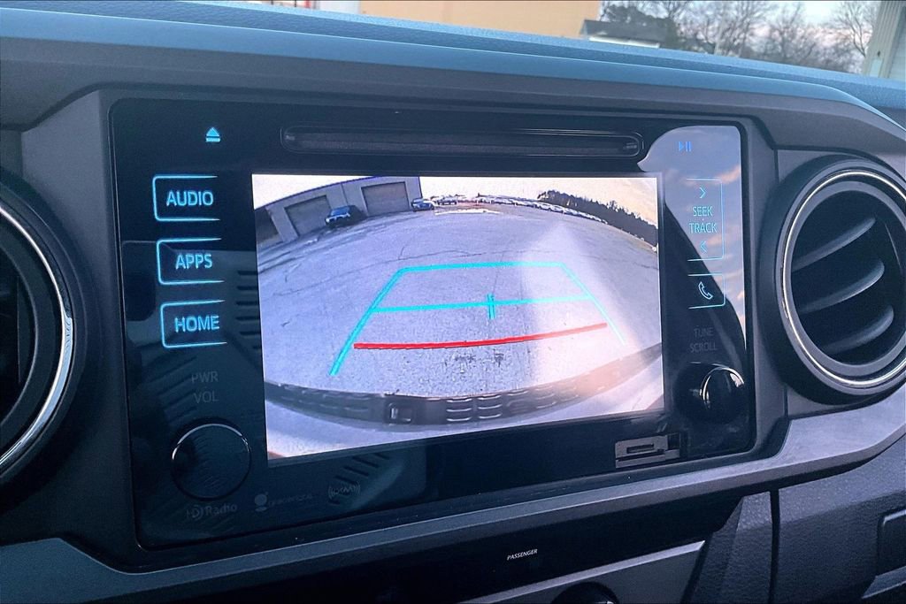 Used 2017 Toyota Tacoma TRD Off-Road w/ Tow Package (A/T) image 15