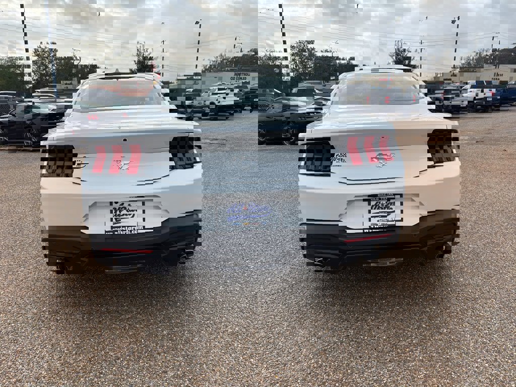 New 2026 Ford Mustang Coupe image 4