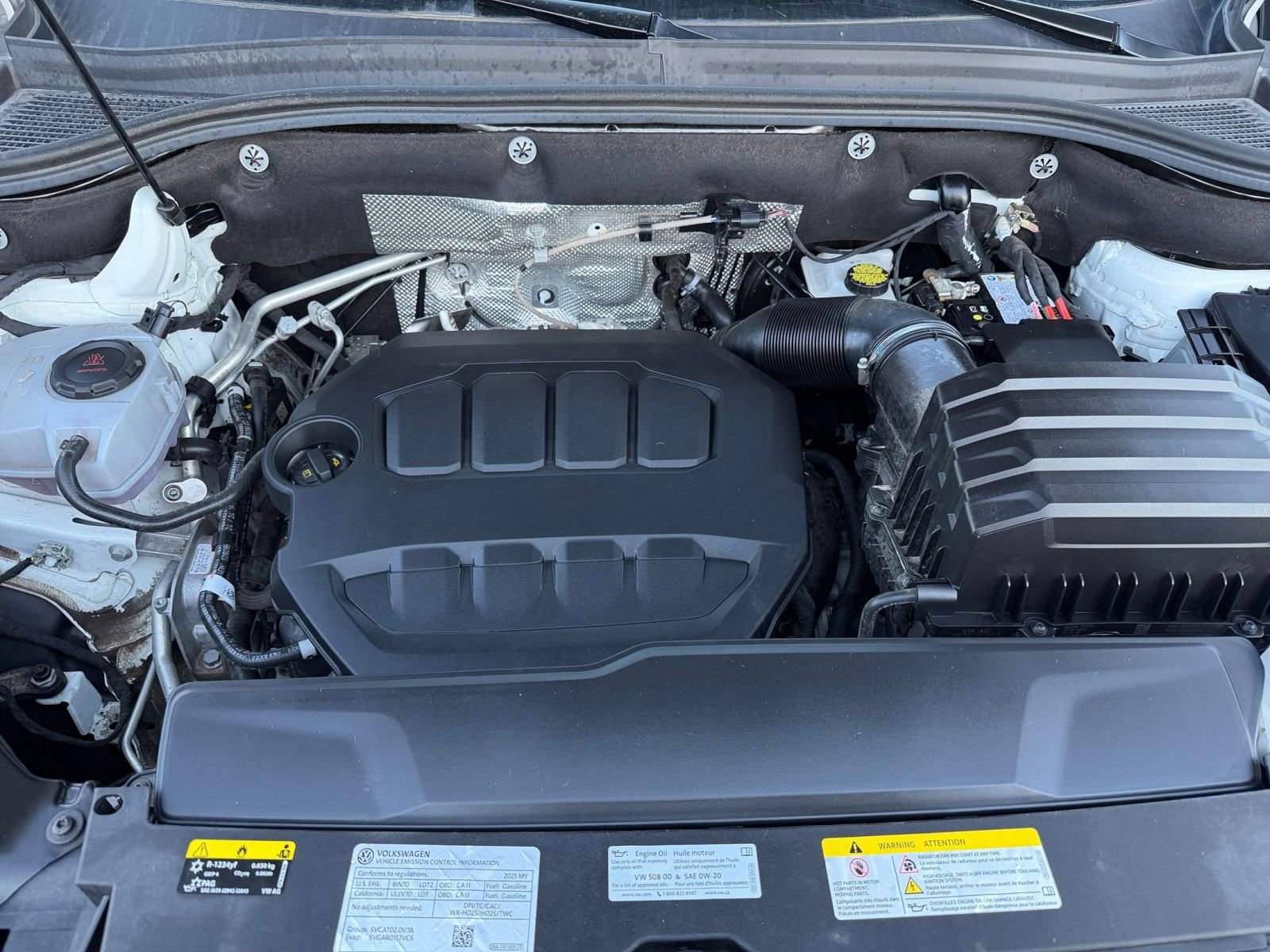 Used 2025 Volkswagen Atlas Cross Sport SE FWD image 34