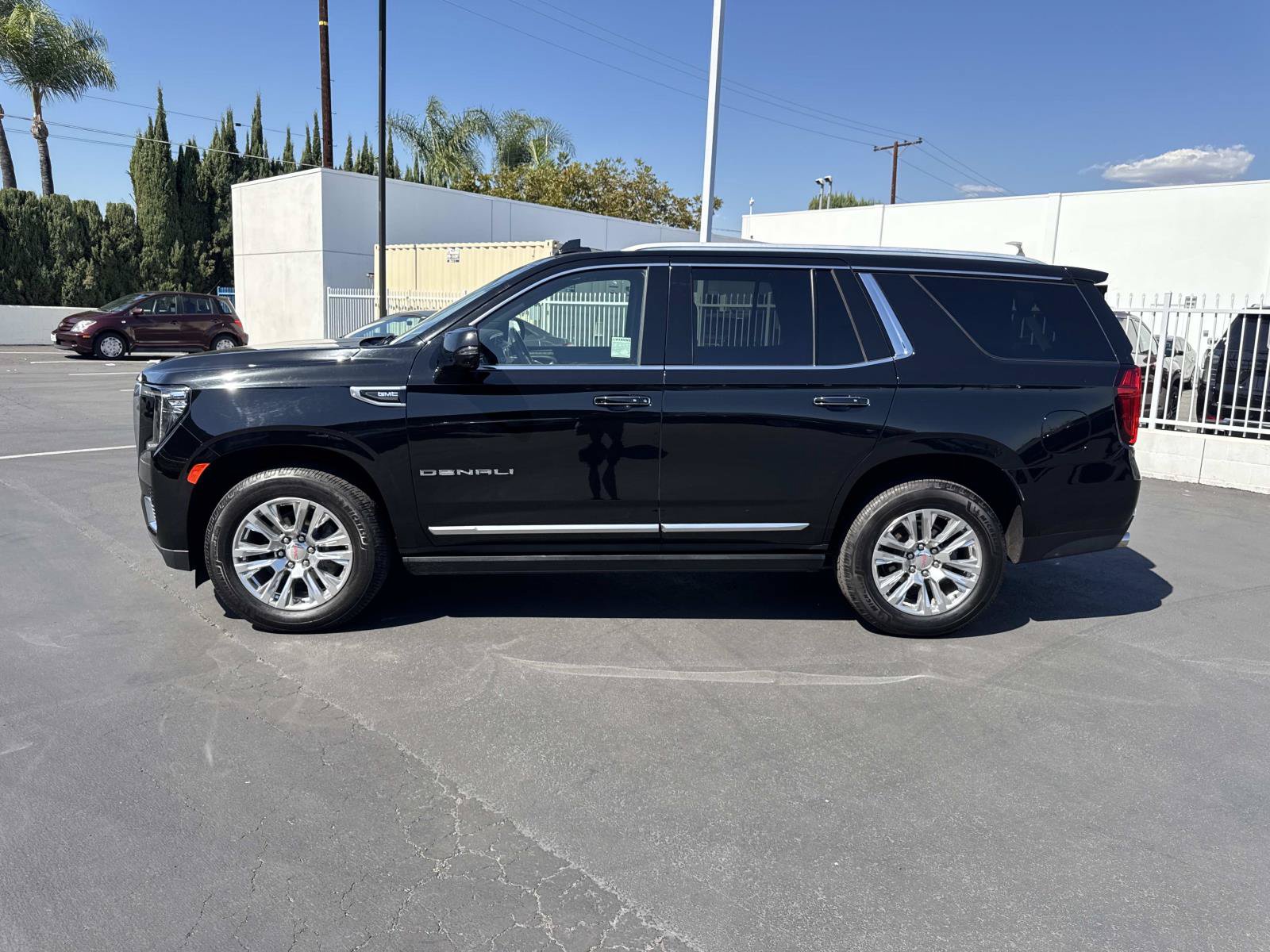 Used 2022 GMC Yukon Denali AWD/4WD image 8
