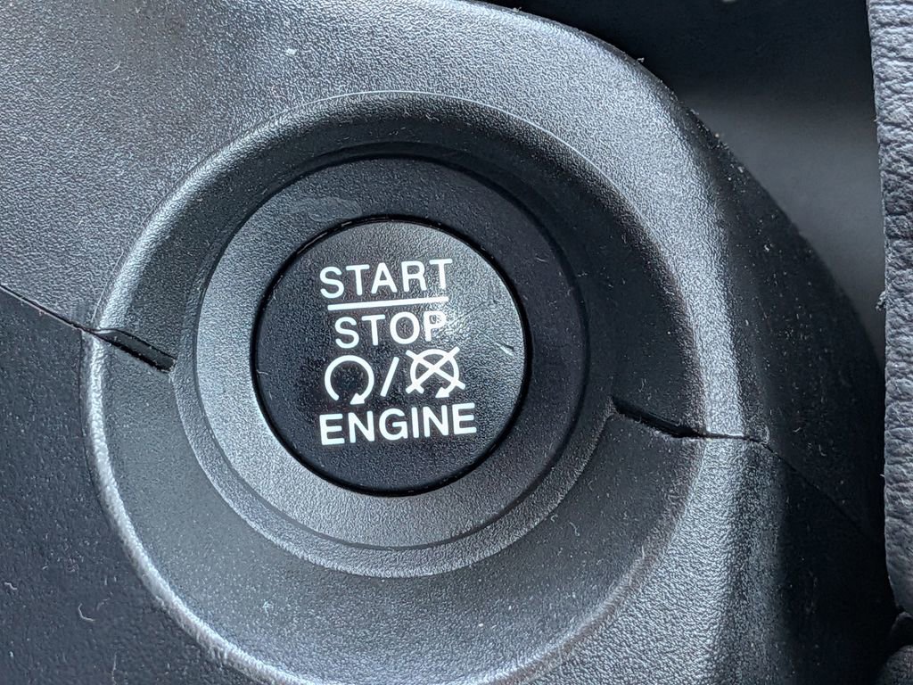 Used 2020 Jeep Compass Sport w/ Safety & Security Group FWD image 29