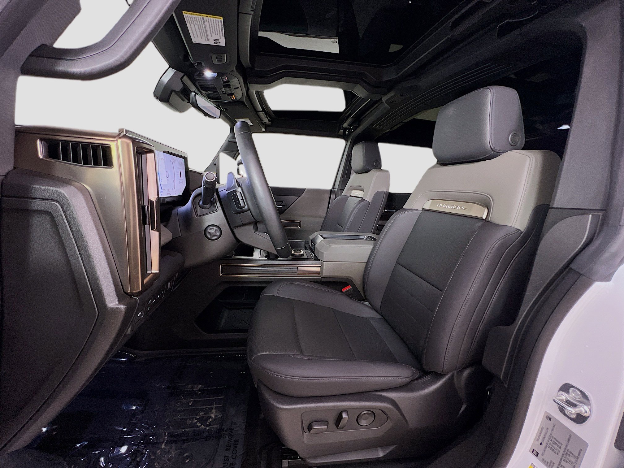 Used 2024 GMC Hummer EV 2X w/ LPO, Illumination Package image 22