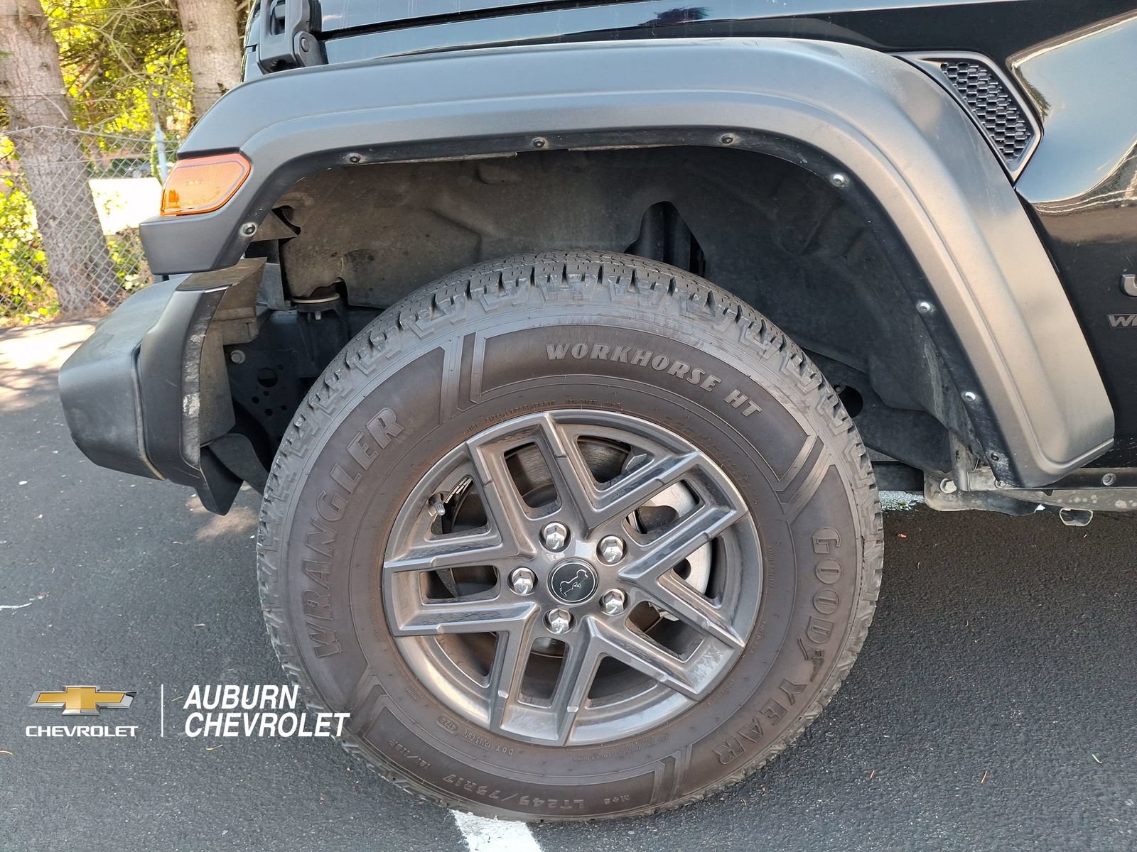 Used 2024 Jeep Wrangler Unlimited Sport AWD/4WD image 24