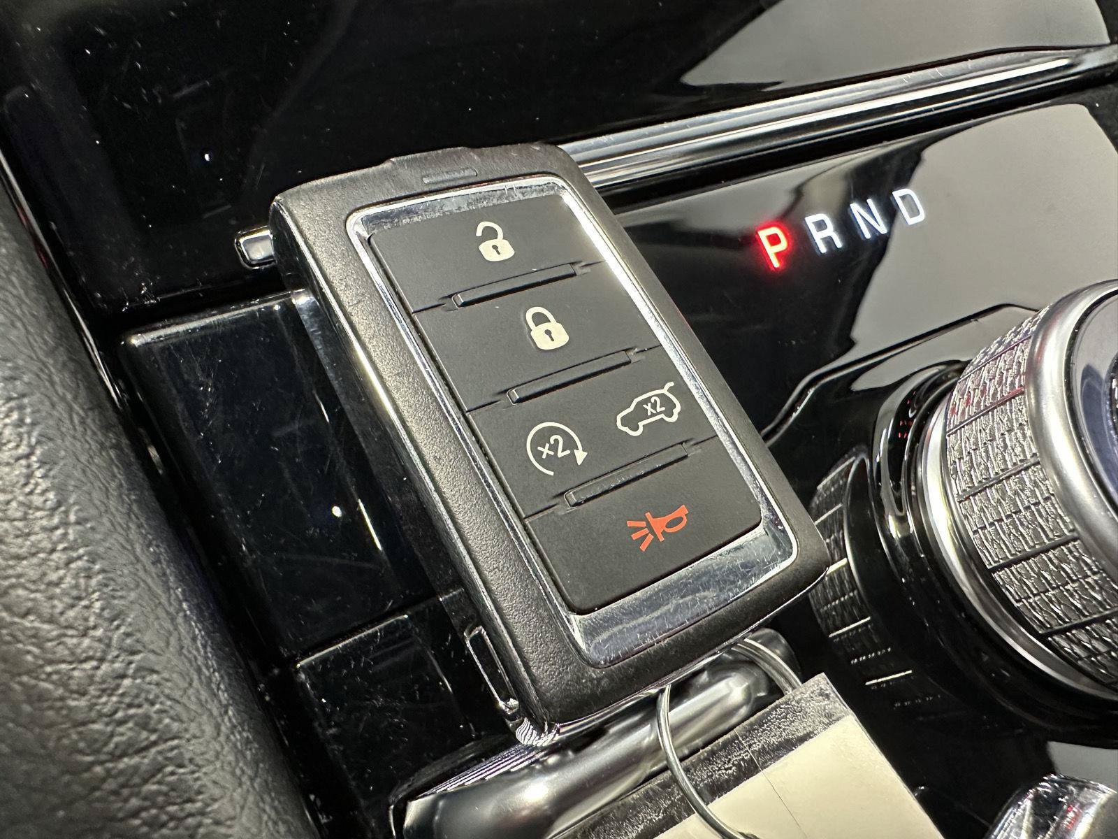 Used 2023 Jeep Grand Cherokee L Limited w/ Black Appearance Package AWD/4WD image 34