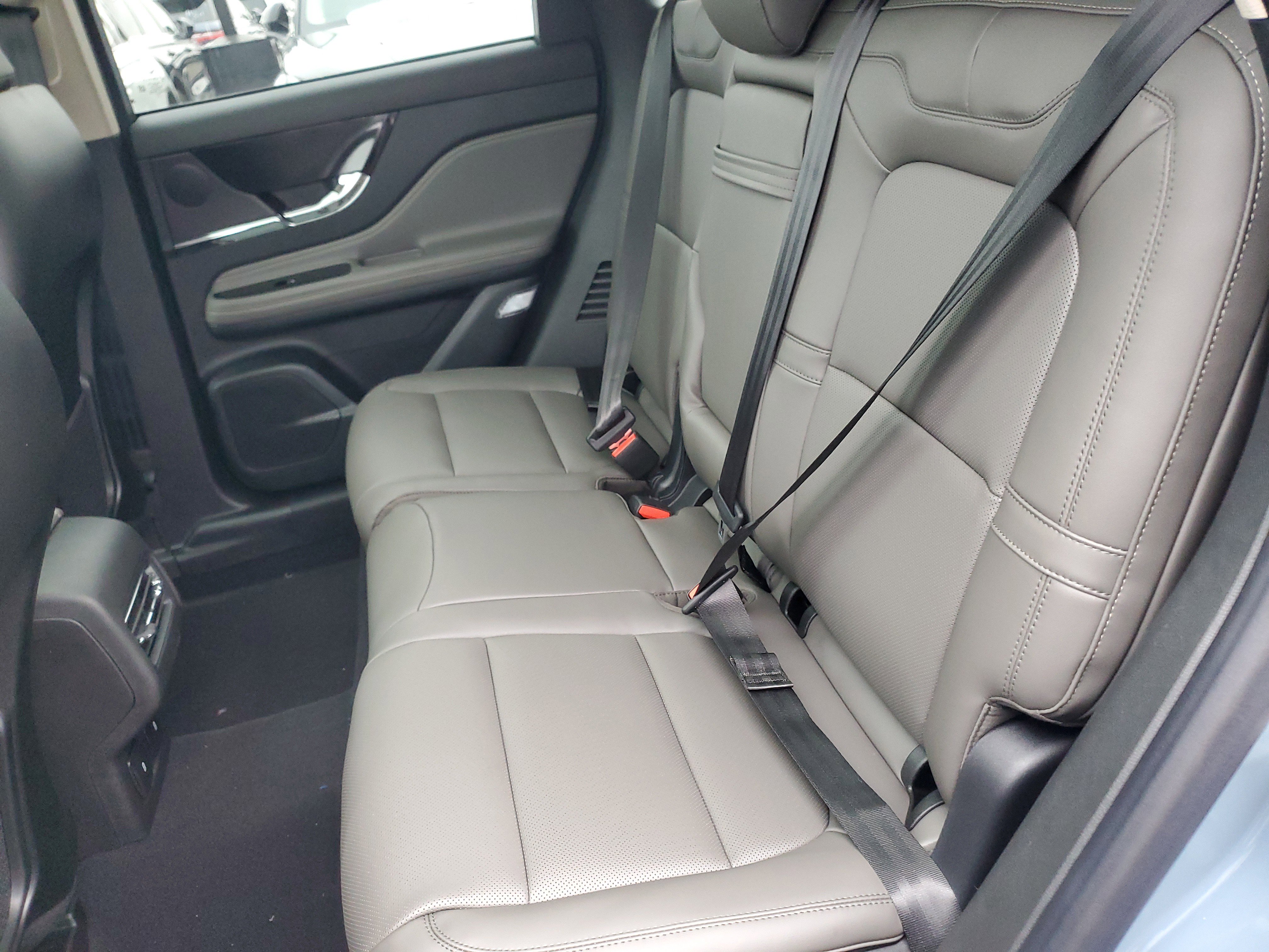 New 2026 Lincoln Corsair Premiere image 28