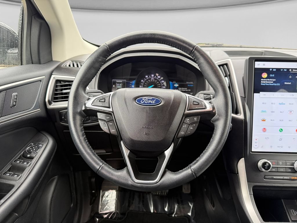 Used 2024 Ford Edge SEL AWD/4WD image 14