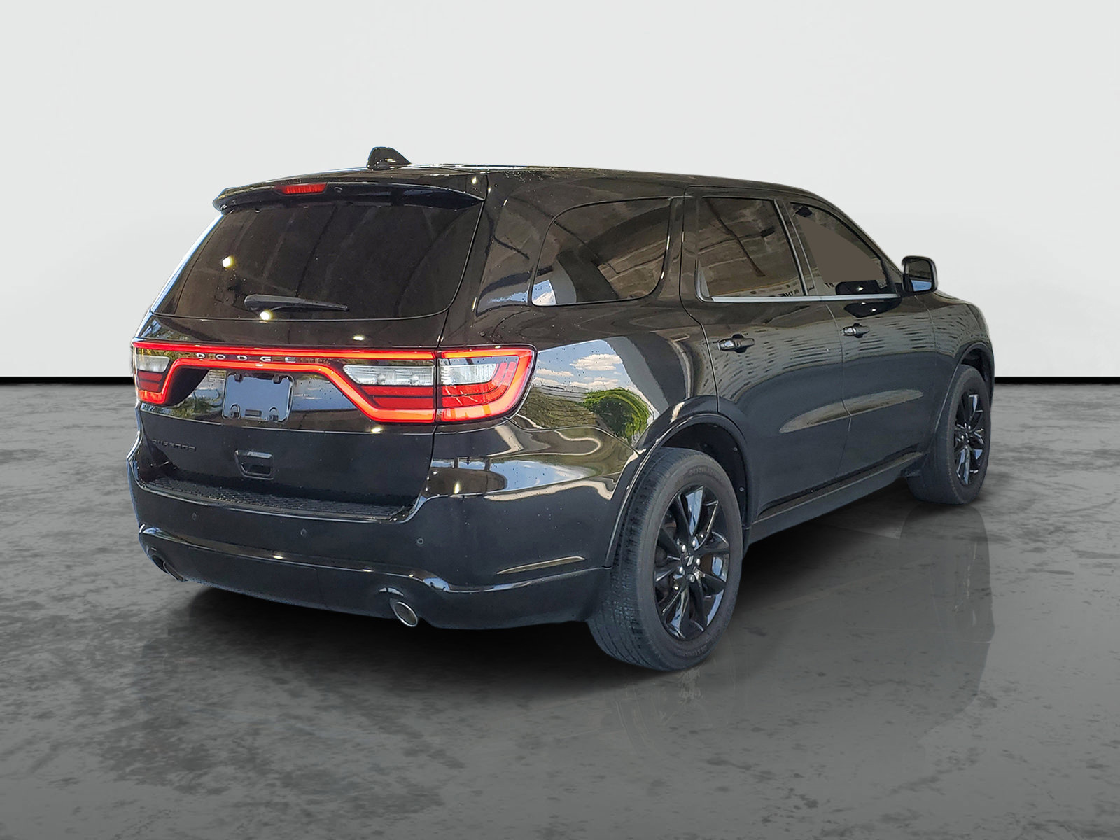 Used 2019 Dodge Durango SXT RWD image 2
