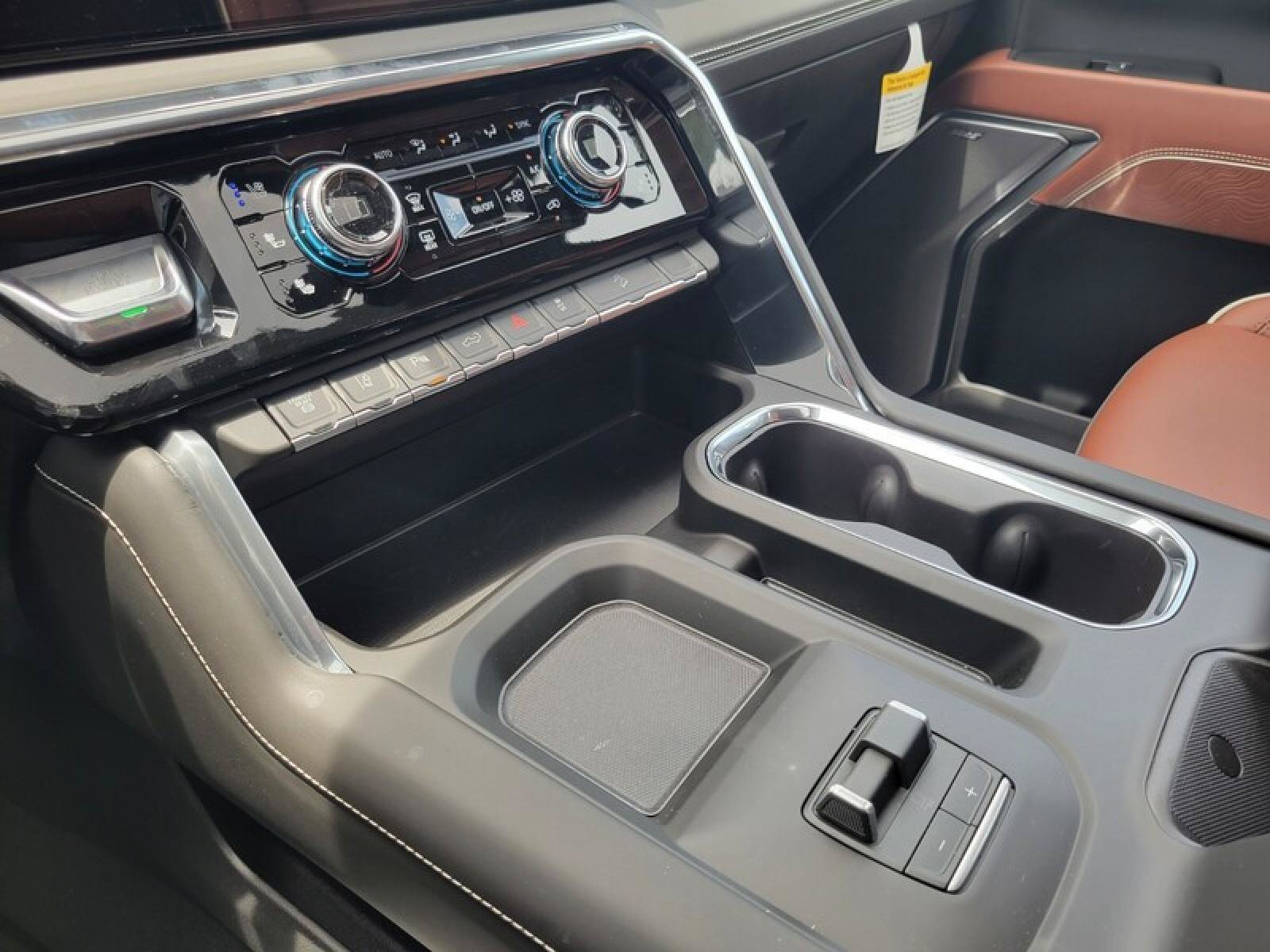 New 2026 GMC Sierra 2500 Denali Ultimate AWD/4WD image 24