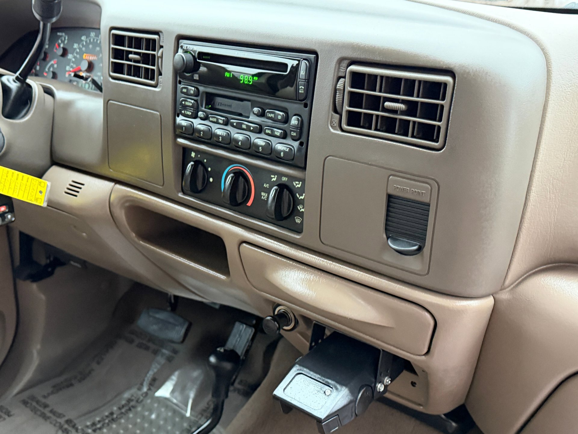 Used 2001 Ford F250 XL image 32