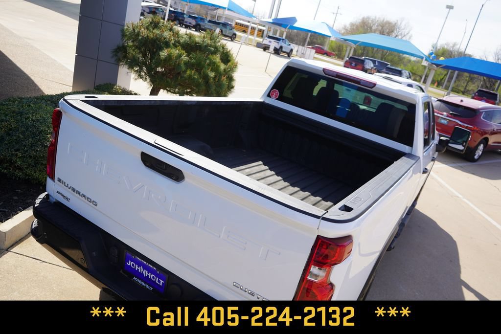 Used 2025 Chevrolet Silverado 2500 Custom w/ Custom Value Package AWD/4WD image 15