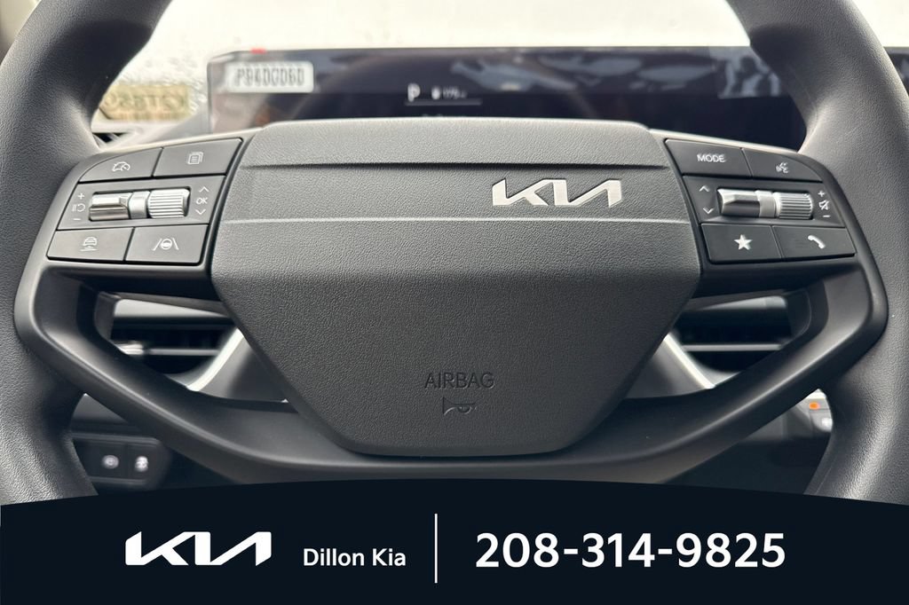 New 2026 Kia K4 FWD image 24