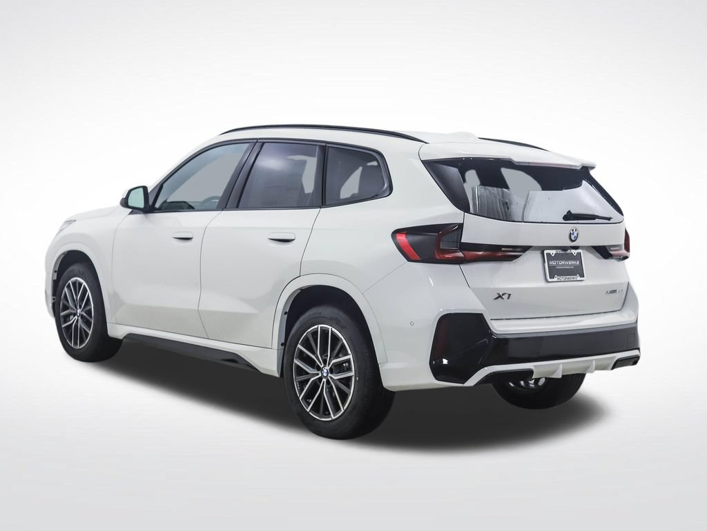 Used 2026 BMW X1 xDrive28i w/ M Sport Package AWD/4WD image 4