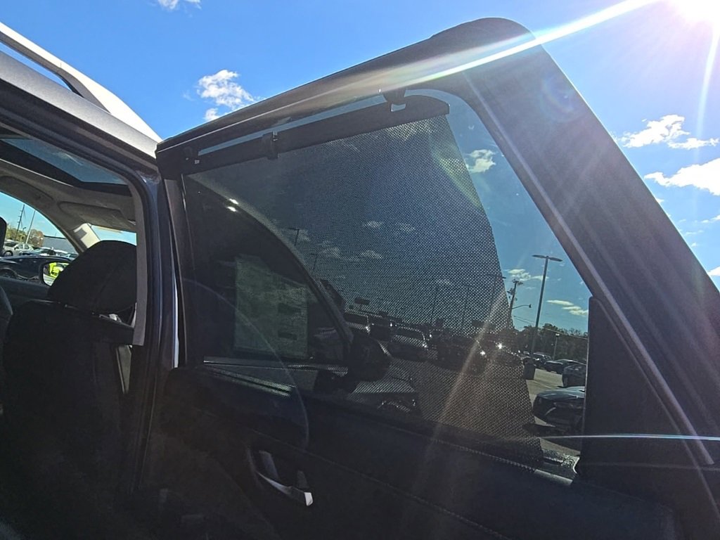 New 2025 Nissan Pathfinder SL image 34