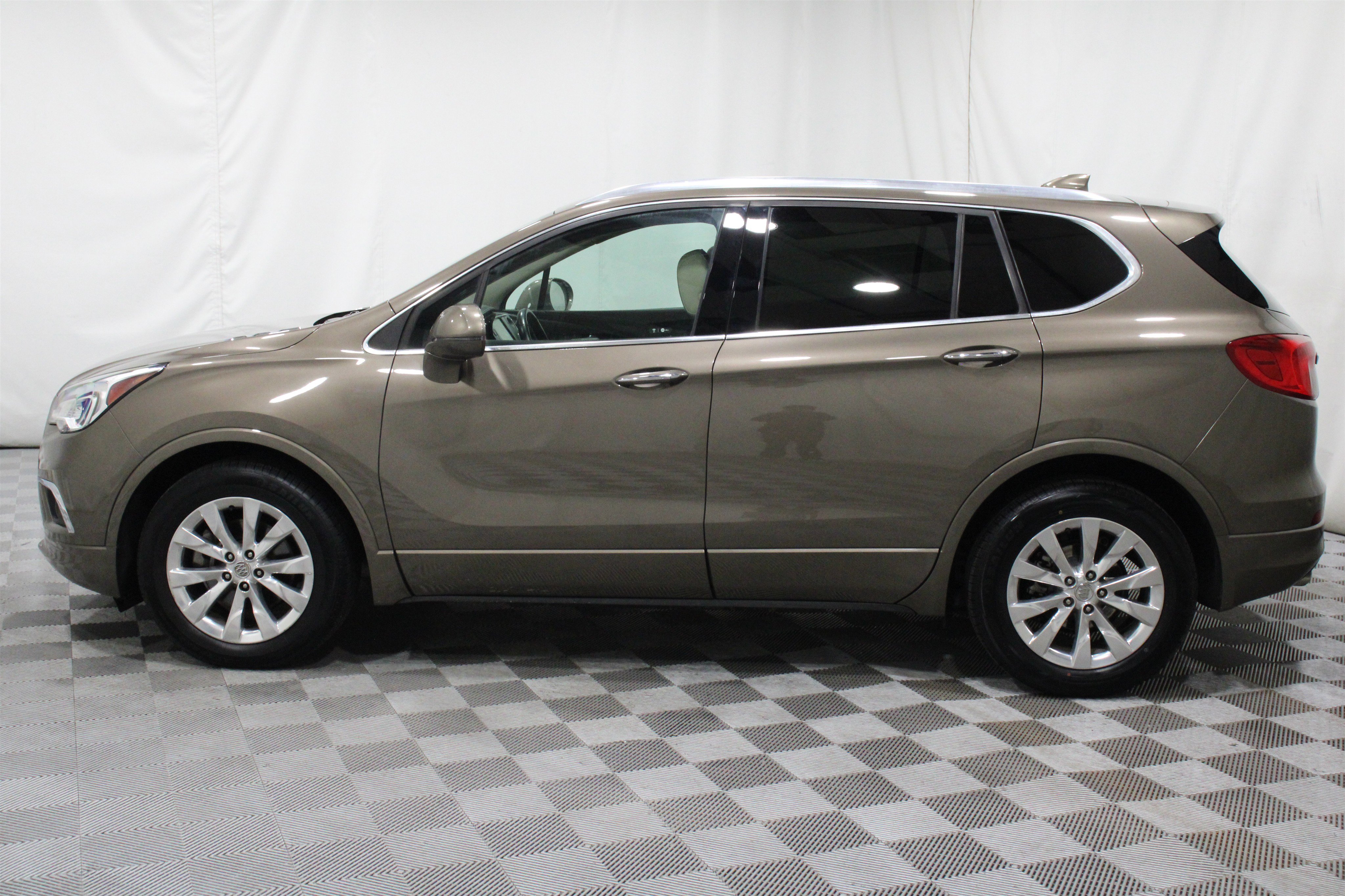 Used 2017 Buick Envision Essence image 33