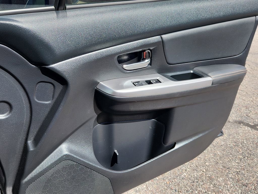 Used 2016 Subaru Crosstrek 2.0i Limited image 18