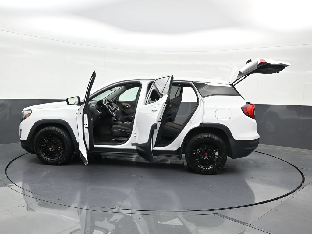 Used 2020 GMC Terrain SLE FWD image 33