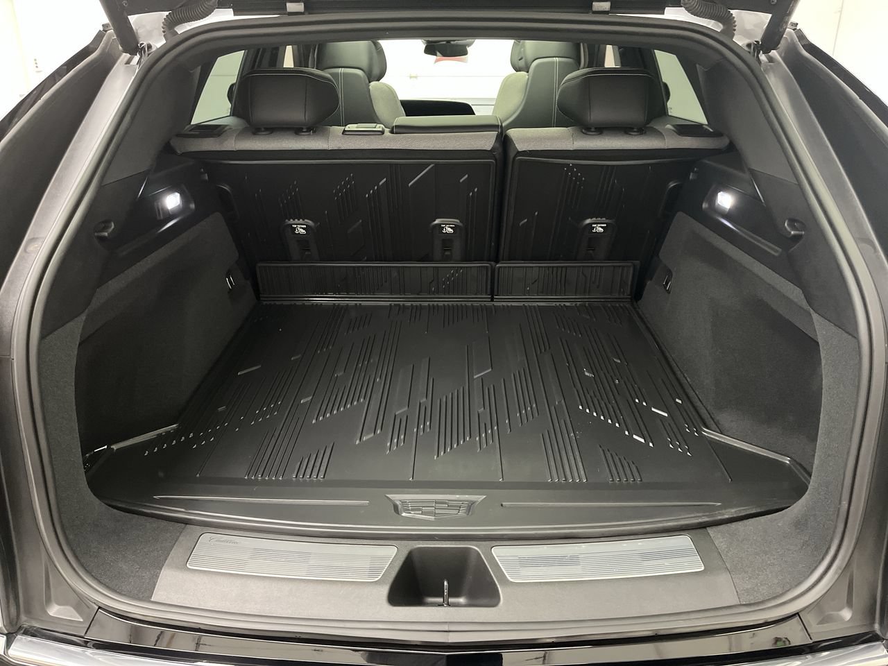 Certified 2024 Cadillac Lyriq Tech w/ LPO, Floor Liner Package AWD/4WD image 33