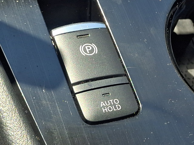 Used 2025 Nissan Rogue SV AWD/4WD image 25
