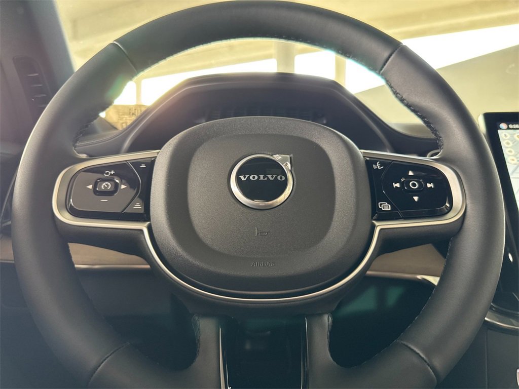 New 2026 Volvo XC90 B6 Plus image 24