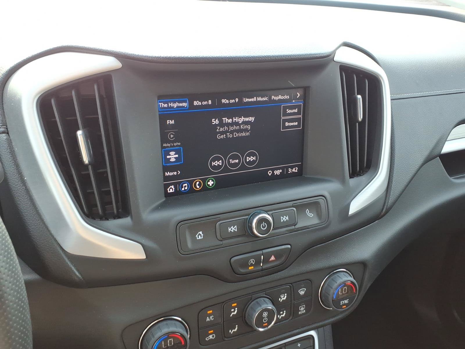 Used 2022 GMC Terrain SLE w/ Driver Convenience Package FWD image 19