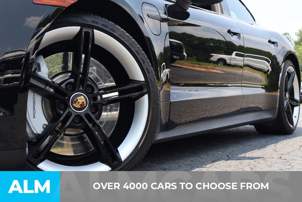 Used 2022 Porsche Taycan 4S AWD/4WD image 2
