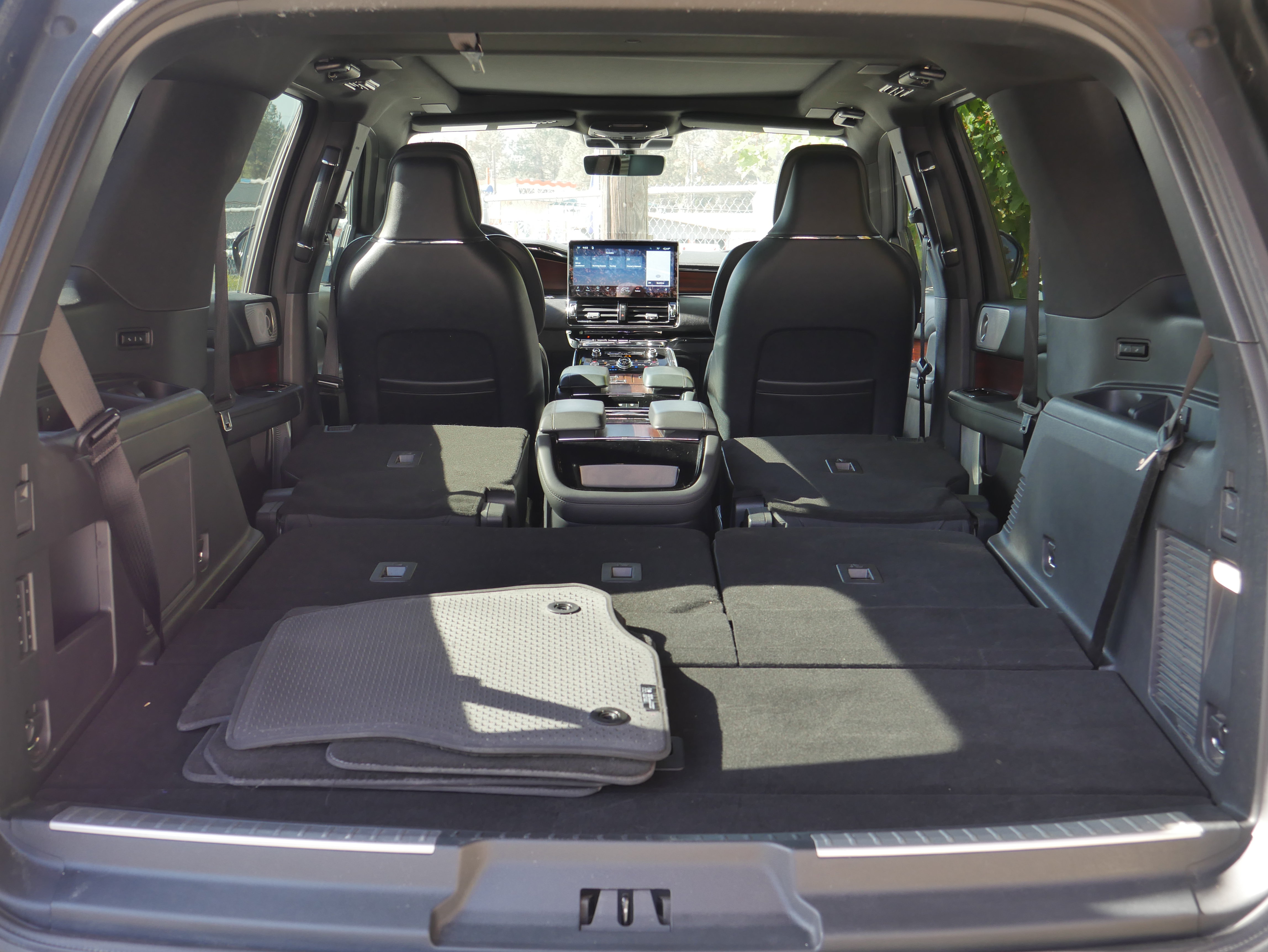 Used 2023 Lincoln Navigator Reserve w/ Equipment Group 201A AWD/4WD image 26