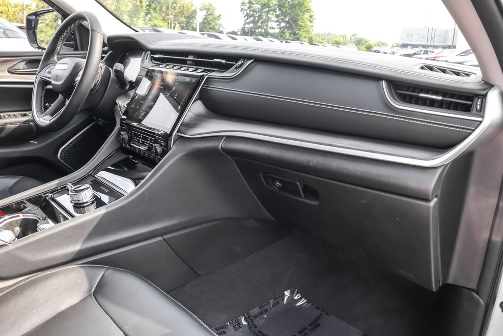 Used 2021 Jeep Grand Cherokee L Limited AWD/4WD image 37