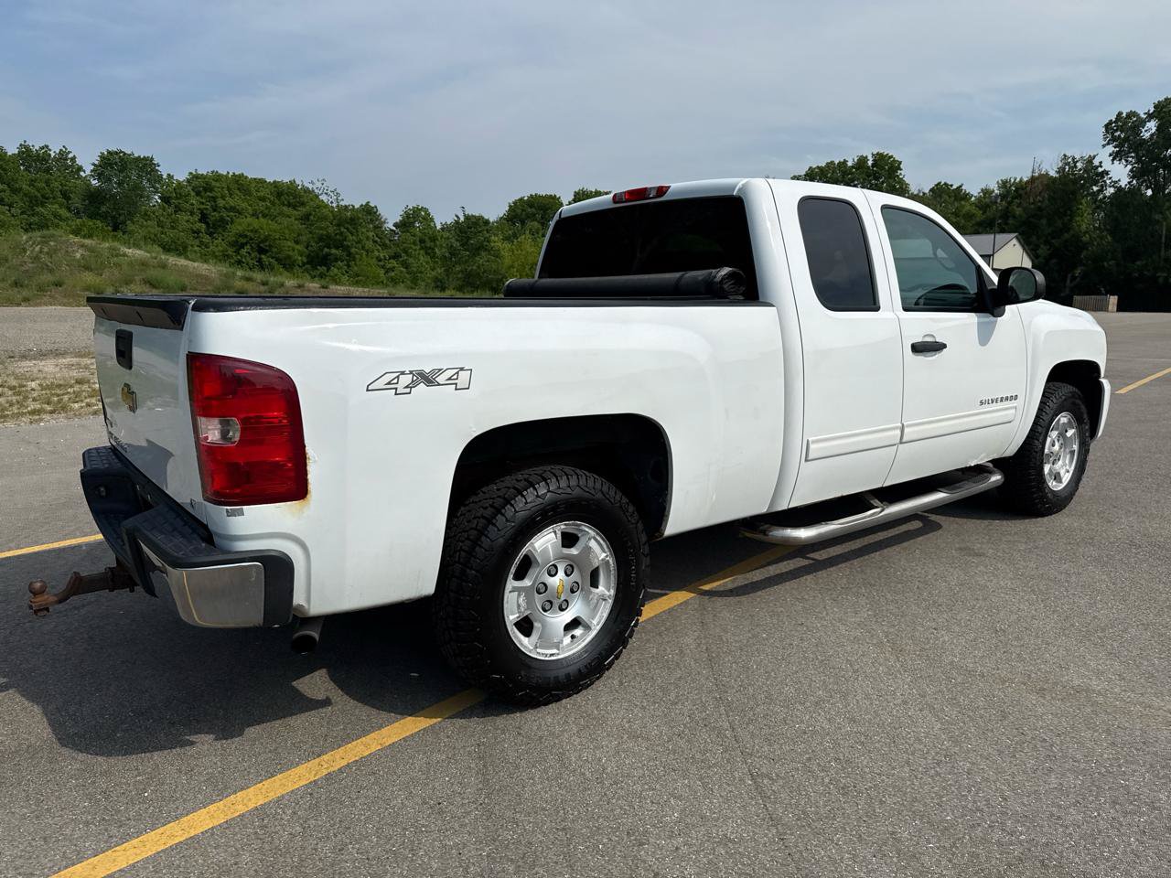 Used 2010 Chevrolet Silverado 1500 LT w/ Power Pack Plus AWD/4WD image 5